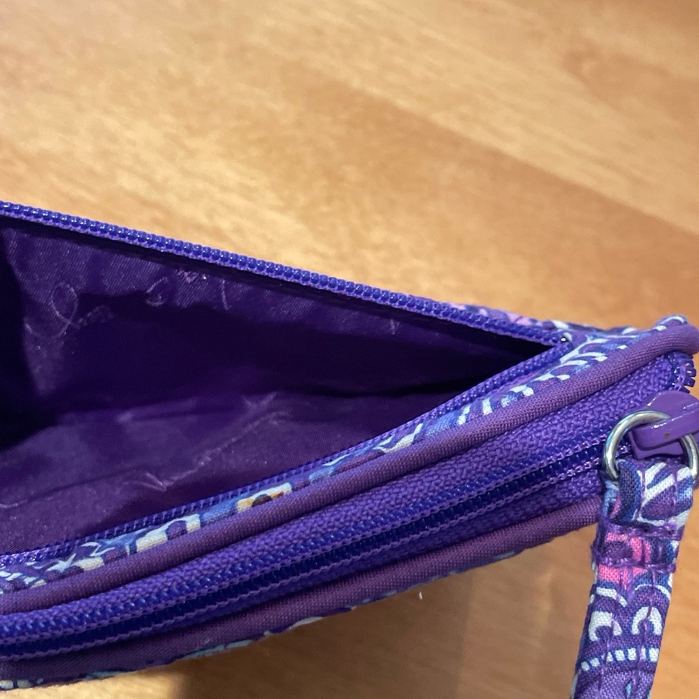 Vera Bradley Lilac Tapestry Wallet Zip Wristlet NWT - Lilac Tapestry 15706-669 - Picture 6 of 6